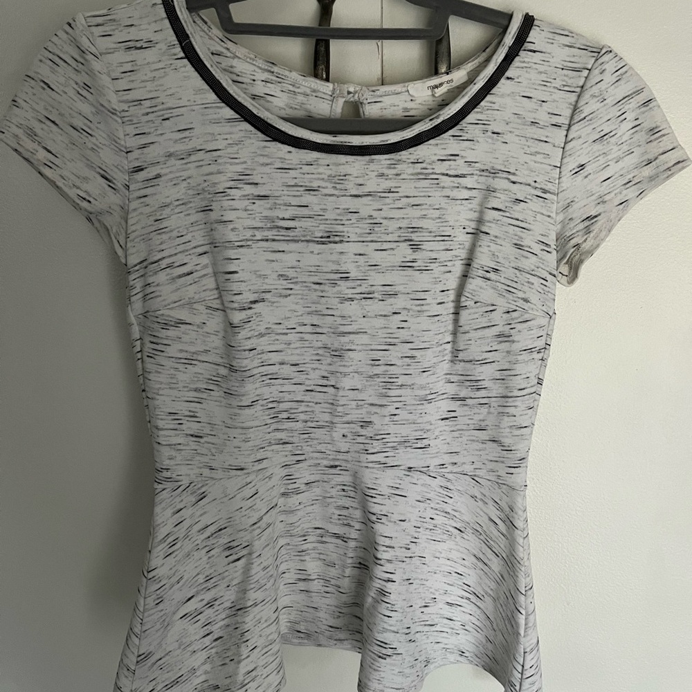 Women's White and Black Speckled Top